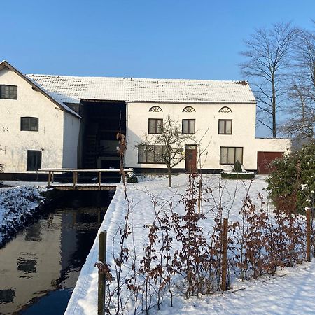 Vakantiewoning Wurfeldermolen Maaseik Exteriör bild